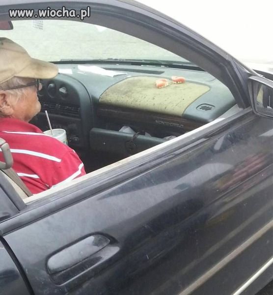 Podczas jazdy daj odpocząć swym zębom.