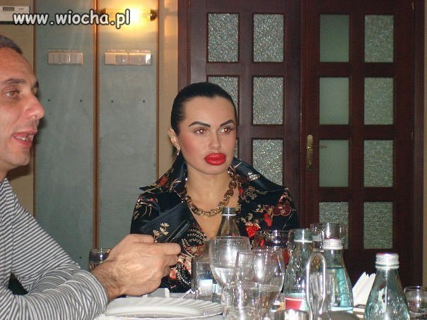 Niby ładna a odpychająca.