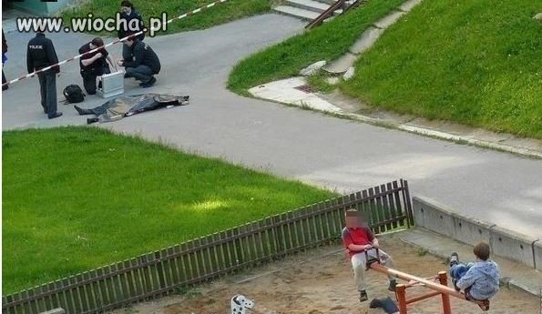 Zabawy dzieciom nie należy przerywać głupstwami.