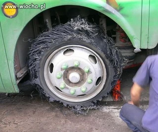 Jaka powinna być głębokość bieżnika?