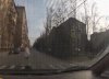 Uprzejmy kierowca i czujna blondynka 