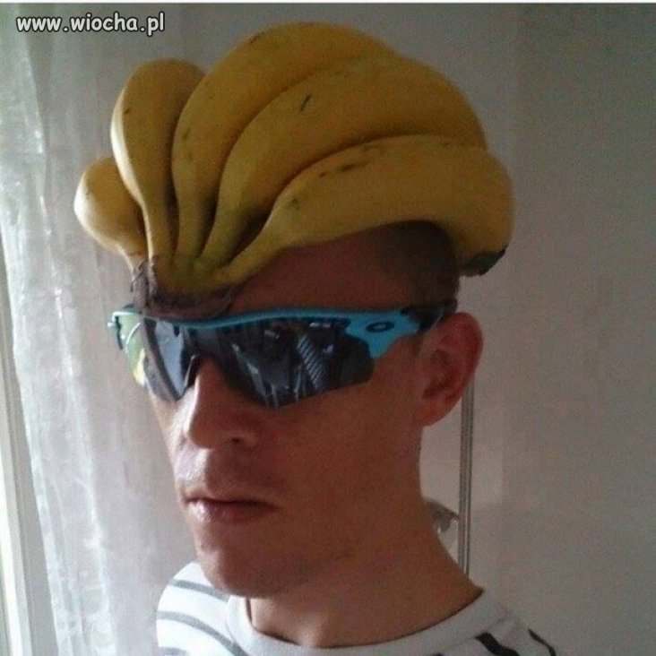 Gustowny kask.