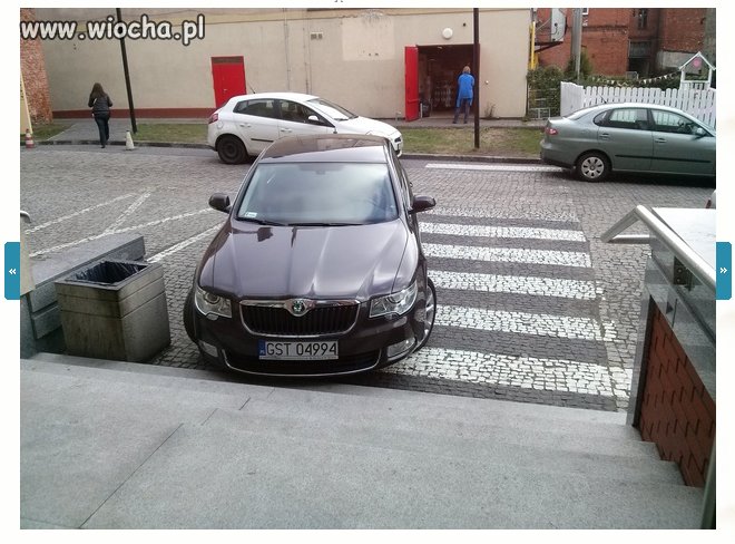 żeby nie te fele to myślałbym, że służbowe...