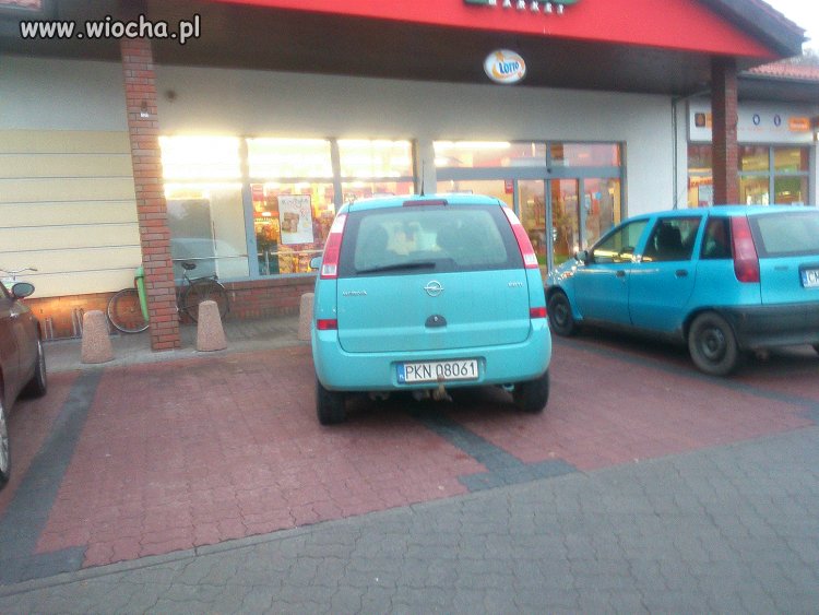 Tak parkujemy w Strzelnie(kuj-pom)