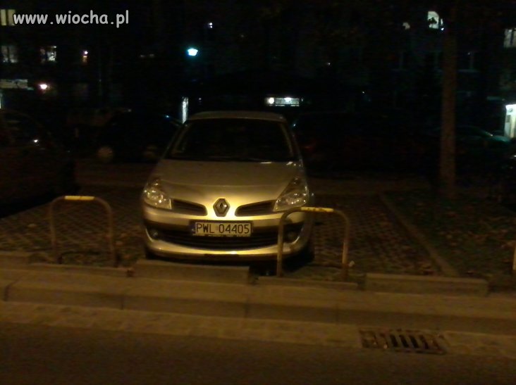 Jakim trzeba być prostakiem.