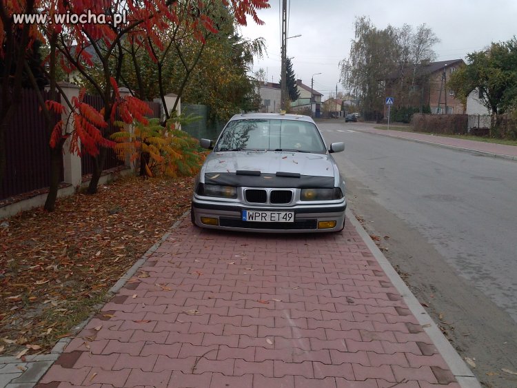 Chodnik to bardzo dobry parking