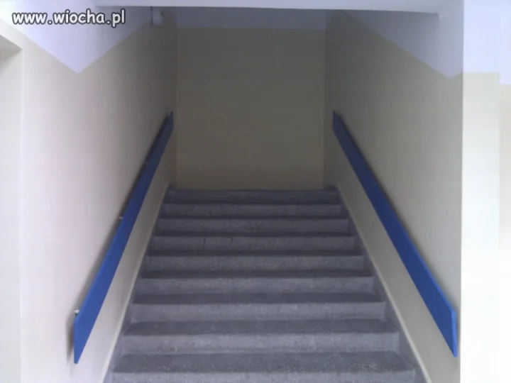 Schody do ściany.