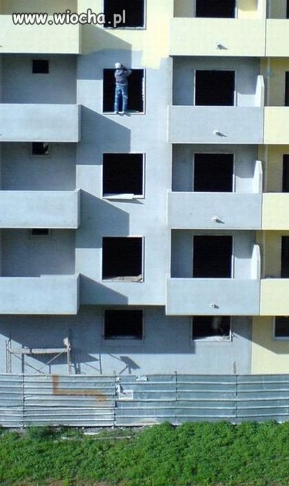 Malarz akrobata, developer się cieszy.