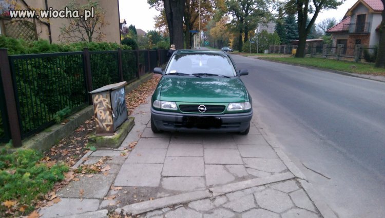 Ide z wózkiem i widze takie parkowanie... dno