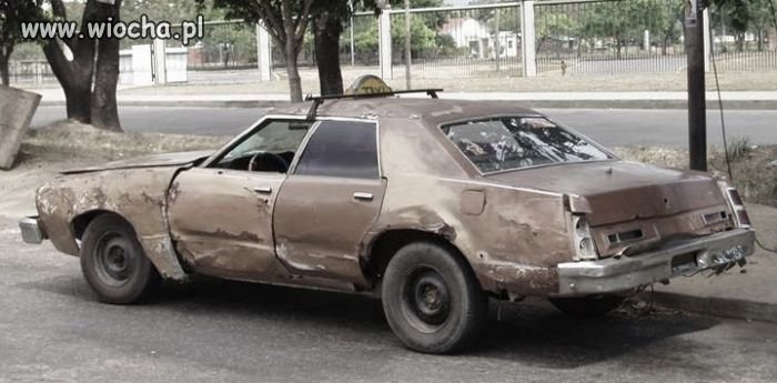 Ghost taxi zawiezie prostą drogą w zaświaty.