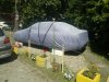 Nawet koła zabezpieczone ...  kartonami