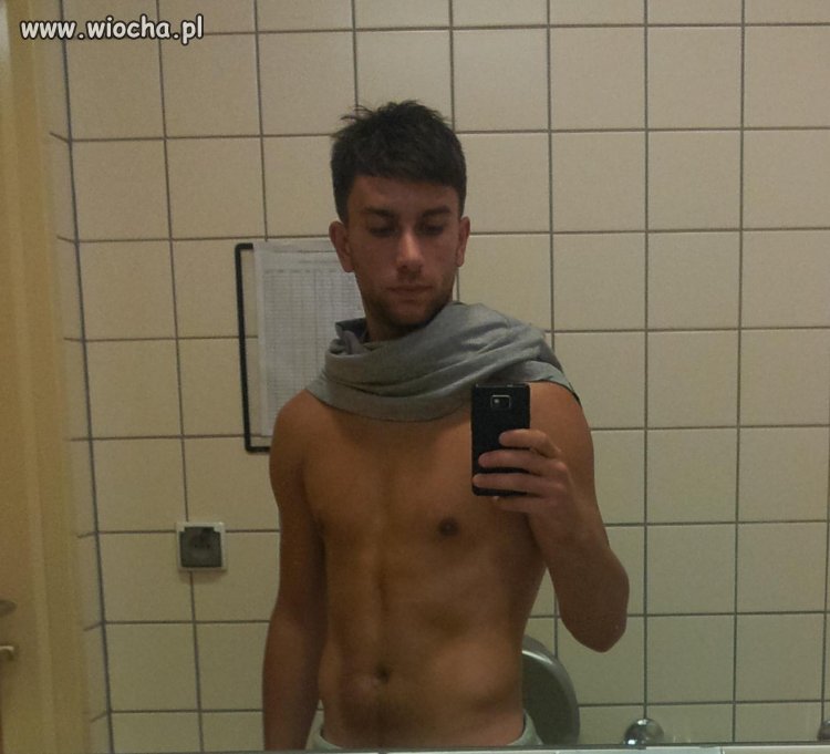 W publicznej toalecie