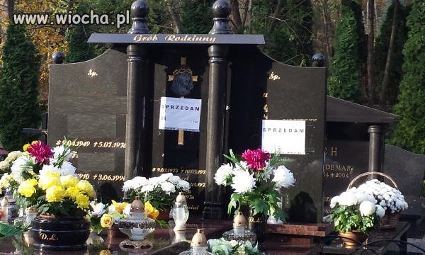 Sprzedam grobowiec z zawartością