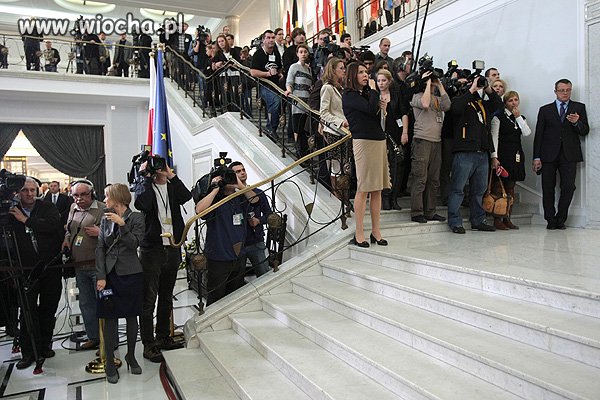 Hieny, sprzedawczyki i manipulanci to...