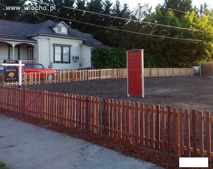 Sąsiad budowę rozpoczął z rozmachem.