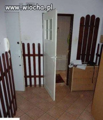 Płot w domu?