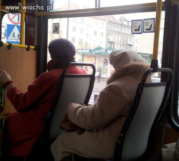 Miejsca dla kobiety ciężarnej i matki z dzieckiem