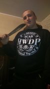 Kozak z maczetą w bluzie Hwdp