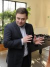Innym prawił morały a sam brał kasę 