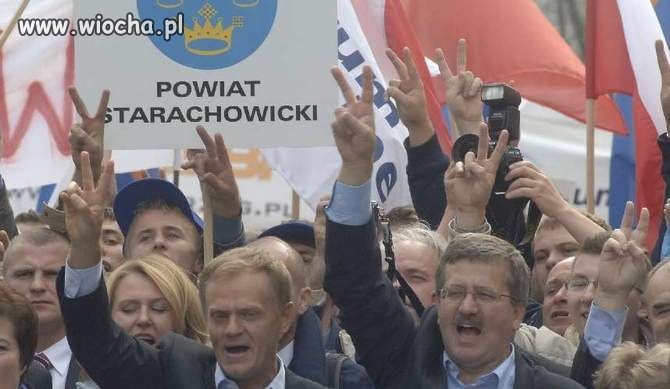 Politycy PO krytykują PIS za to że urządzą marsze