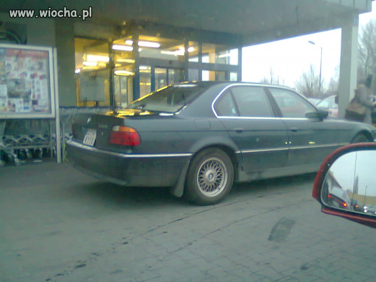 Lidl Pabianice...Mistrz Parkowania