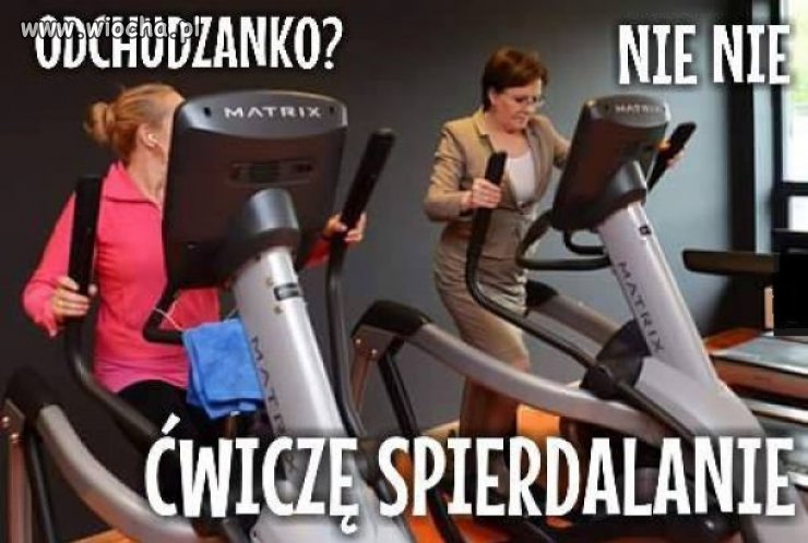 Ćwiczy na Matrixie.