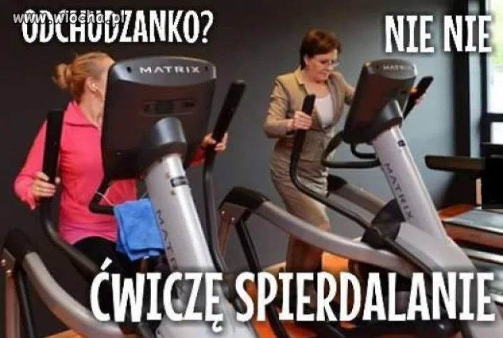 Ćwiczy na Matrixie.