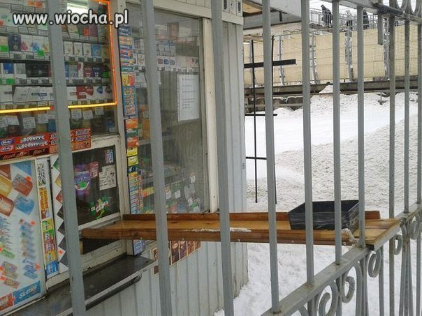 Kiosk w nieciekawej dzielnicy