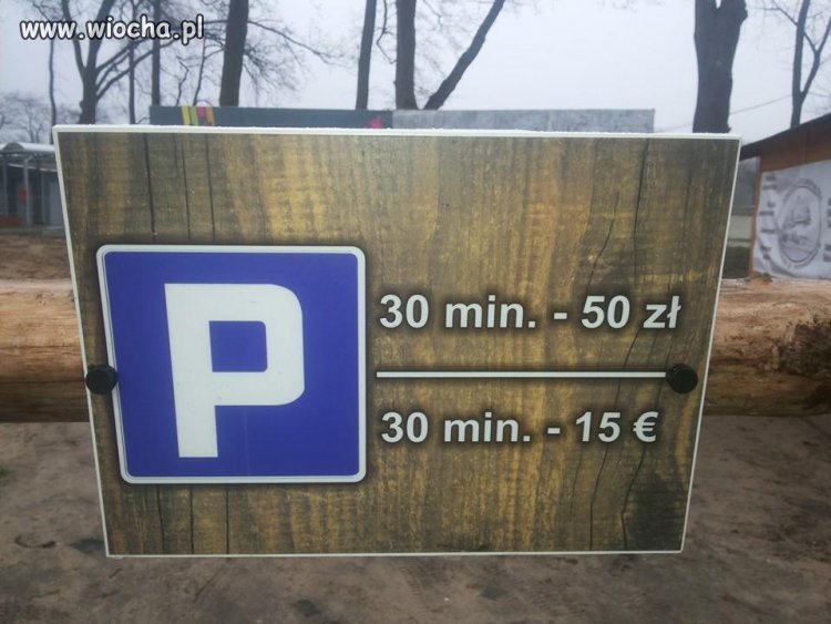 Parking na bazarze 50zł