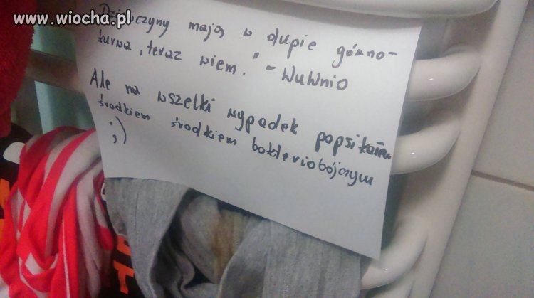 Wspólny grzejnik w akademikowym składzie