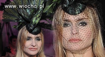 Co tej babie na głowie urosło?