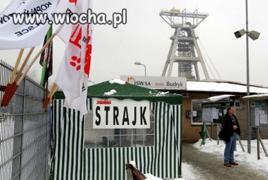 Demonstracja przed siedzibą JSW.