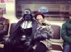 W metrze.