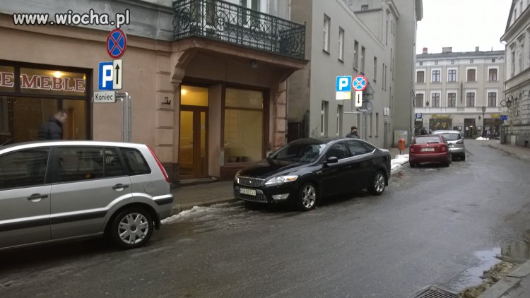 Tak parkuje Starościna w Gnieźnie