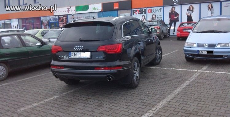 Buraku nie parkuj na kilku miejscach!