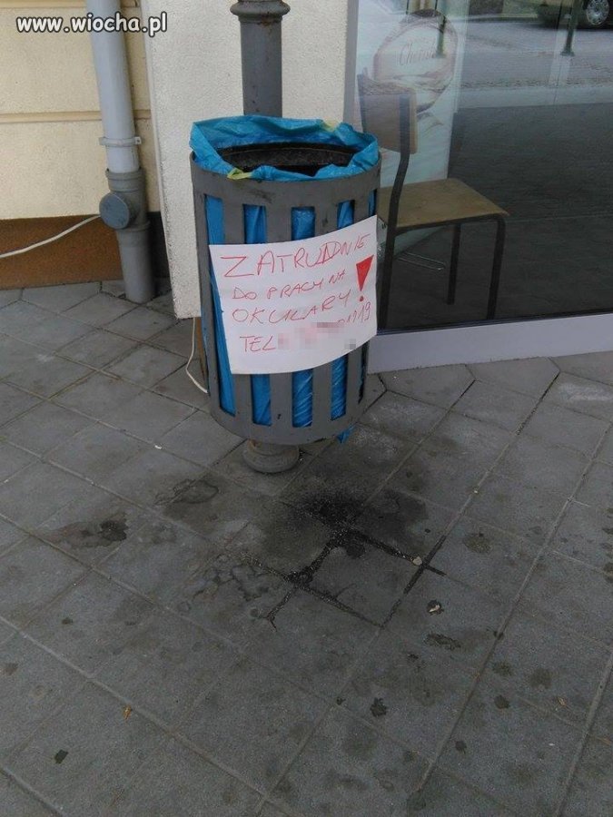 A czemu ogłoszenie na koszu?