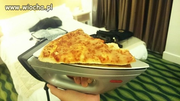 Jak podgrzać szybko pizzę