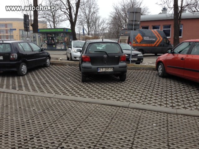 Tarnów- parking pod szpitalem