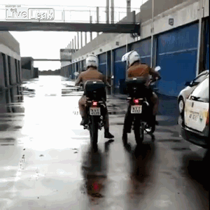 Policjant dał popis