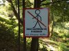 Zakaz załatwiania się w krzakach