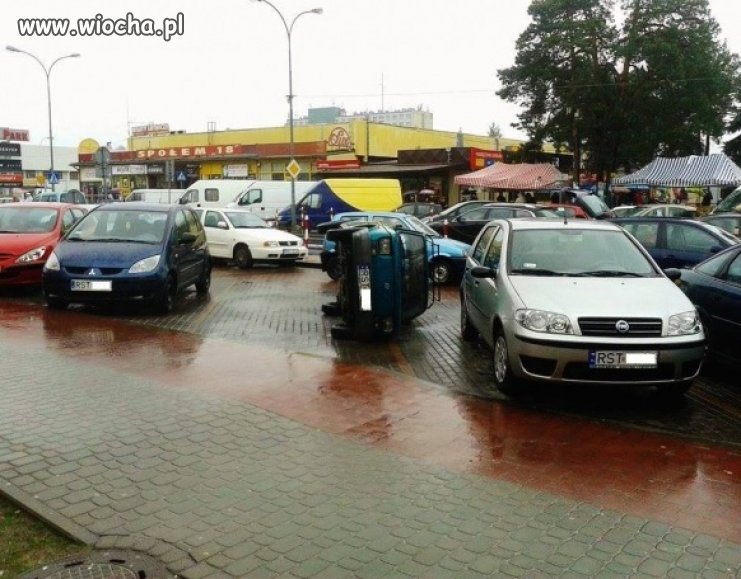 Mistrz parkowania.