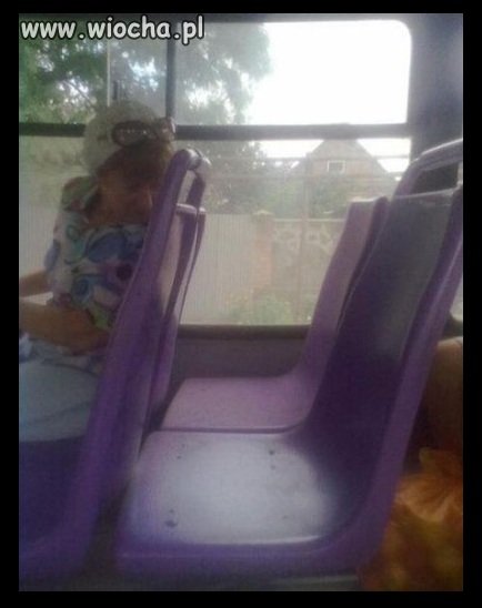 Siedzenia w autobusie