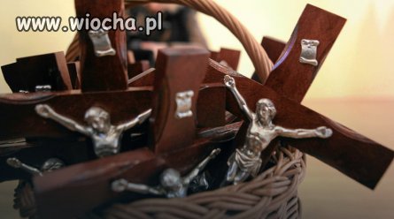 Nie wierzą w Boga, chrzczą swoje dzieci i biorą 