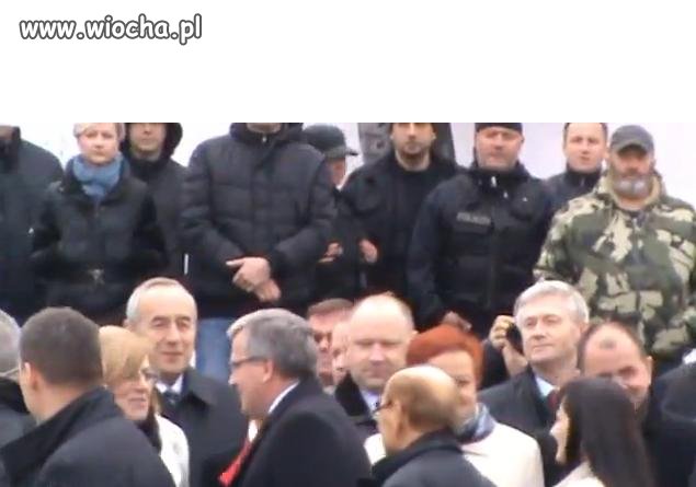 Rzeszów 100 osób wita Bronka