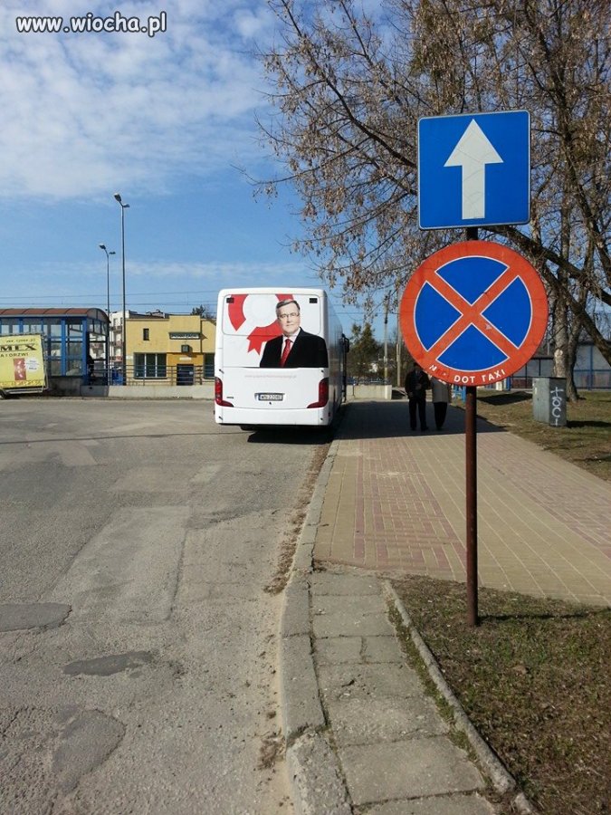 Daje dobry przykład
