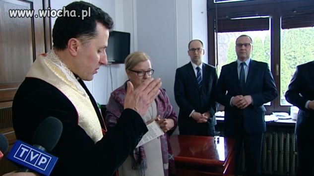 Egzorcyzmy w sejmie, biuro Palikota (byłe)