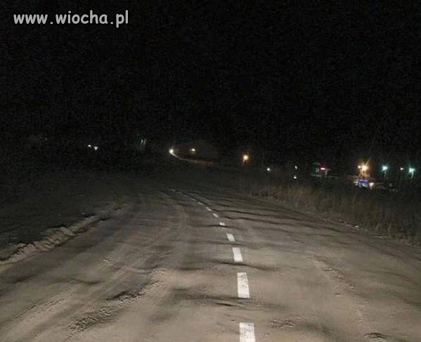 Ludzkość ginie przez swoją głupotę.