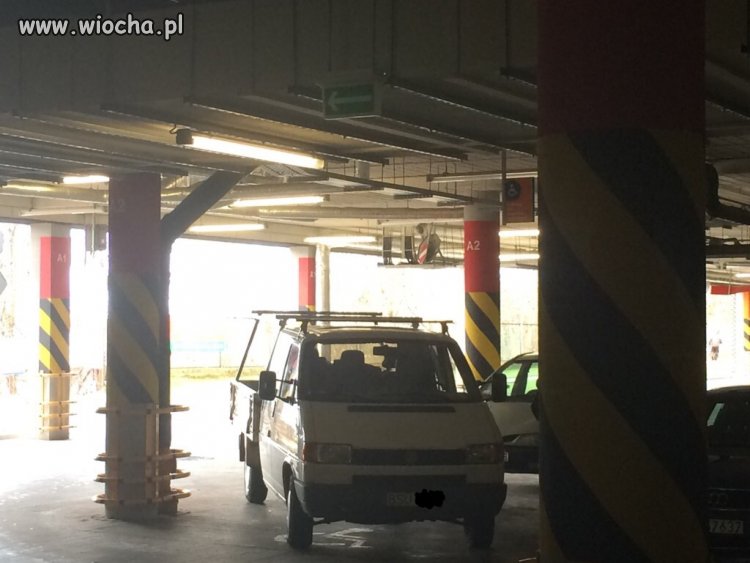 Inwalida umysłowy Tesco Suwałki 03/04/2015