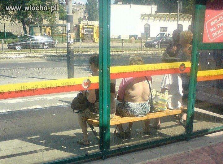Czekając na autobus ZTM w Warszawie...