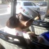 W autobusie.
